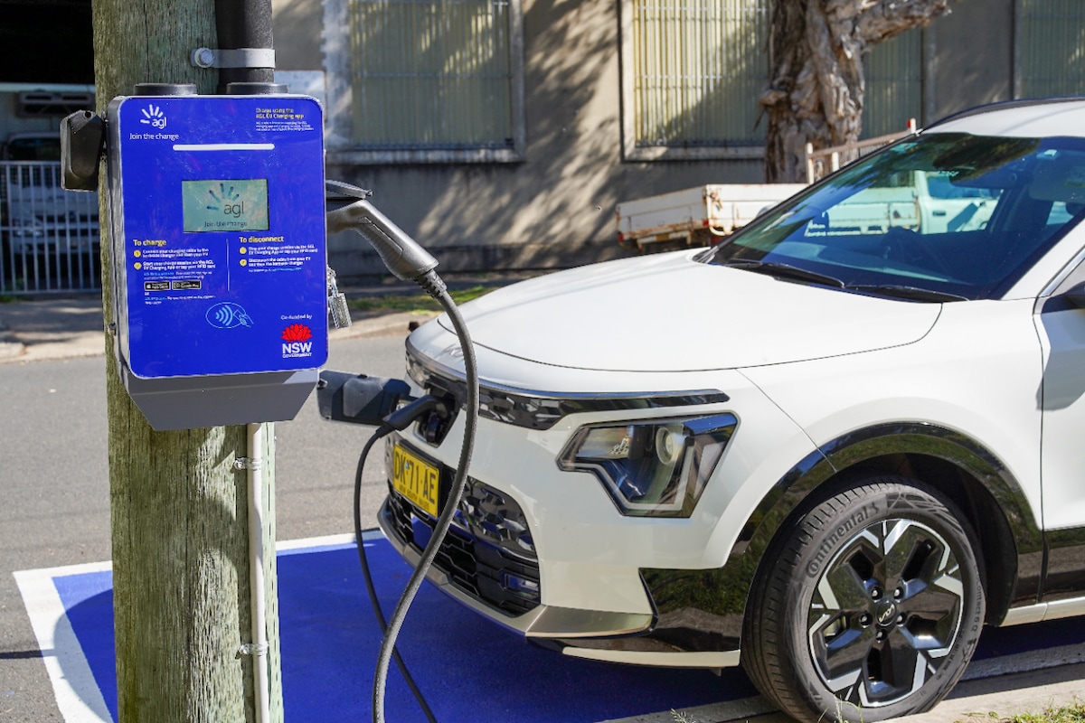 Picture of an EV charging curbside 