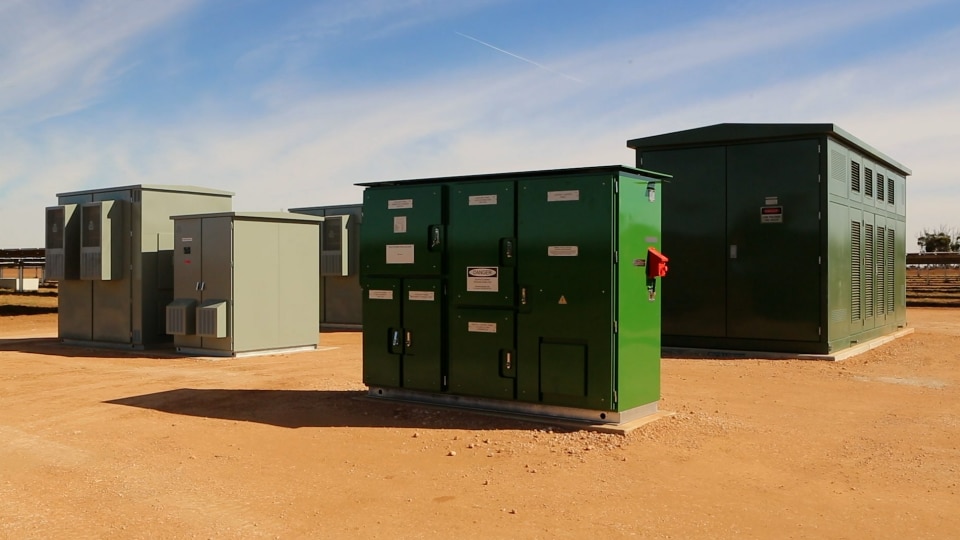 Microgrid solar and battery system at Cadell Orchards