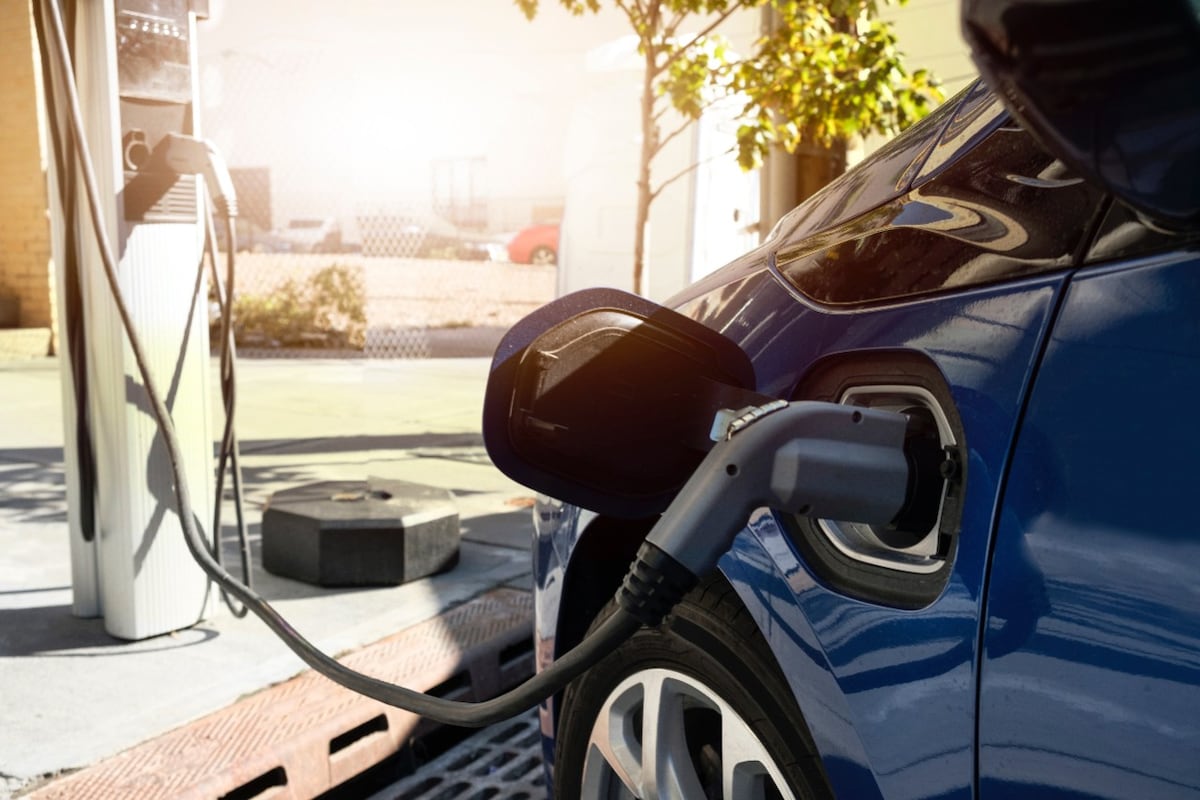 How expensive to shop charge electric car
